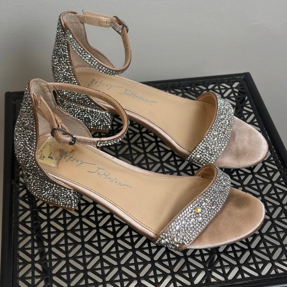 Betsy Johnson Mari Block Heel Sandals Kids Size 2 Glitter Sparkle Church Wedding